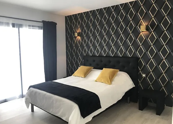 Suartello Vecchio Avec Piscine Privée