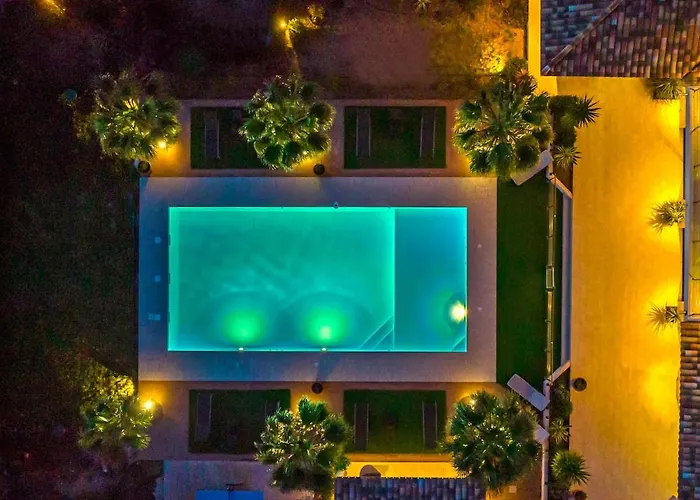 Suartello Vecchio Avec Piscine Privee ポルトヴェッキオ