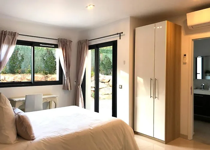 Suartello Vecchio Avec Piscine Privée