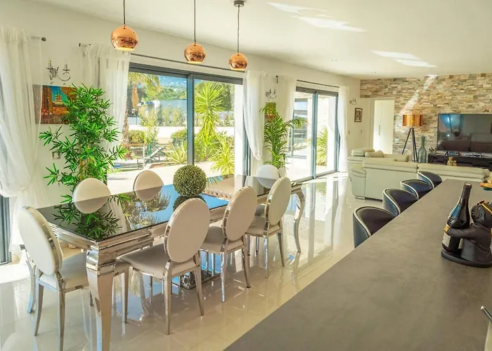 Suartello Vecchio Avec Piscine Privée