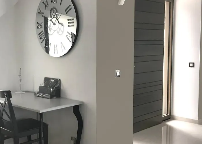 Suartello Vecchio Avec Piscine Privée *